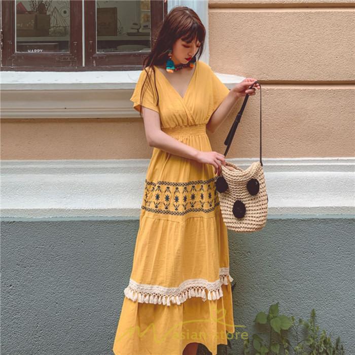 マキシ | ワンピース エスニック 綿麻 エスニックファッション 春ワンピ 夏ワンピ コットン リネン かわいい おしゃれ ハイウエスト バカンス 刺繍 Vネック リゾート 旅行