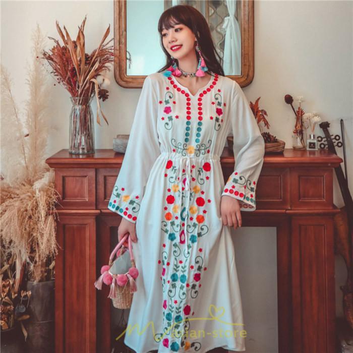マキシ | ワンピース コットン 長袖ワンピース カジュアル ゆったり ナチュラル シンプル 可愛い 夏 秋 エスニック Vネック 鎖骨 レトロ 黄色 刺繍 白 青 三色展開