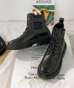 ショートブーツ | ブーツ レディース レースアップブーツ 履きやすい 卒業式 袴ブーツ 送料無料 スムース つやあり 美脚 編み上げ ブラック 黒 つや消し