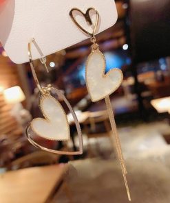 その他アクセサリー | ジュエリー 可愛い アクセサリー お呼ばれ きれいめ 韓国風 アシンメトリー 左右非対称 ハートピアス レディース 揺れる