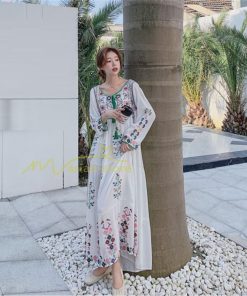 マキシ | ワンピース リゾートワンピ レディース ボヘミア風　休暇 長袖 無地 マキシ丈 復古風 上品 体型カバー  ブラック　パプール 花柄 Vネック 刺繍 ホワイト