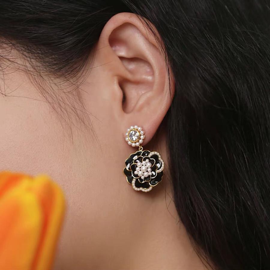 その他アクセサリー | ツバキ ピアス 韓国 アクセサリー 女性