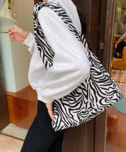 トートバッグ | 大容量 アニマル柄 A4