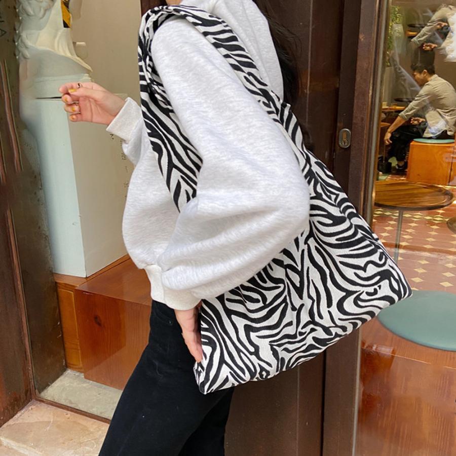 トートバッグ | 大容量 アニマル柄 A4