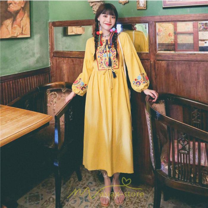 マキシ | ワンピース ロングワンピ パーティー お呼ばれ デート ゆったり 女子会 食事会 白 赤 黄色 青 Aライン 長袖 エスニック風 2022年夏秋新作 刺繍 Vネック 綿麻