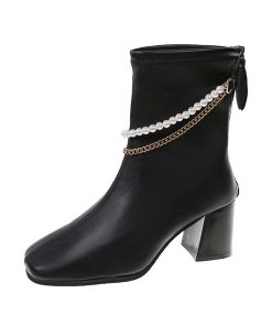 ショートブーツ | 大きいサイズレディース スクエアトゥ チャンキーヒール バックファスナー 合皮ブーツ 黒ブーツ ミドルヒール ブーツ フェイクパール シューズ