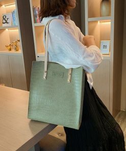 ハンドバッグ | クロコ 2way スクエアバッグ 肩かけバッグ 縦型 レディース 型押し レザーバッグ 手提げバッグ トートバッグ 縦長 A4