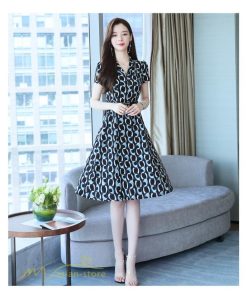 ミディアム | ワンピース レディース 着痩せ 半袖 膝丈 ミディアムワンピース ファッション ミディアムワンピース 夏 Vネック サマーワンピース 上品 日常感 大きいサイズ