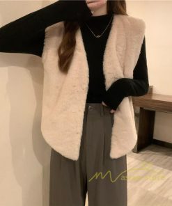 ベスト | ファーレディース 秋冬 ショート丈 アウター ジレ 羽織り 前開き ボタン カーディガン 袖なし 送料無料 コーデ フェイクファー ノーカラー