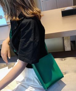 ショルダーバッグ | スクエア型 小さめ