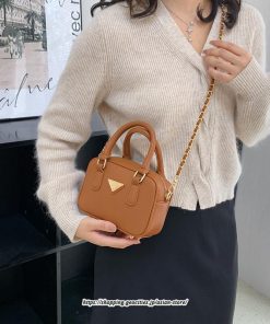 女性用バッグ | ショルダーバッグ レディース 斜めがけ 大人 大きめ かわいい 軽量 斜めがけバッグ 斜め掛けバッグ レディースバック 通学 ナイロン 通勤