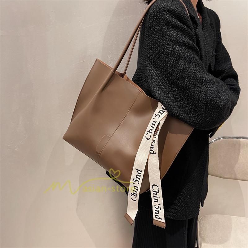 女性用バッグ | トートバッグ レディース A4 大容量 手提げ 鞄 おしゃれ PUレザー 通勤通学 無地 シンプル オフィス 上品 20代30代40代 お出かけ ビジネスバッグ ポーチ付き