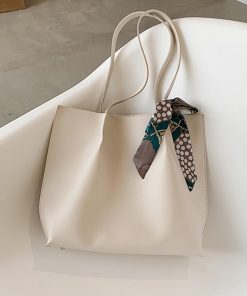 ショルダーバッグ | 大容量 通勤 スカーフ ハンドバッグ 合皮 おしゃれ かわいい 大きめ 通学 レディース