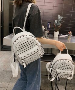 リュック | スタッズ リュックサック 女子 おしゃれ