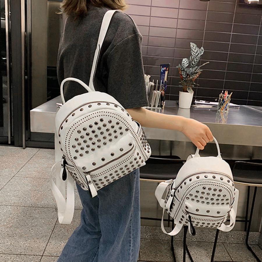 リュック | スタッズ リュックサック 女子 おしゃれ