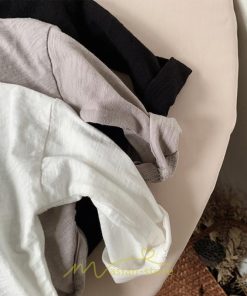 衣装 服 | 子供服 キッズ 無地 長袖Ｔシャツ コットン Tシャツ 男の子 女の子 韓国こども服 ベビー服 春 男女兼用 ナチュラル 冬 カジュアル 秋