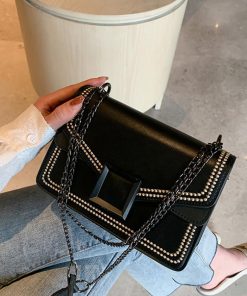 ショルダーバッグ | スクエアバッグ かばんブラック 肩掛け チェーンバッグ 斜めがけ ミニレディース 小さめ レザー 大人