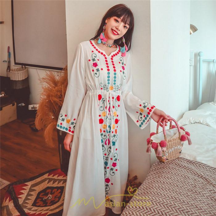 マキシ | ワンピース コットン 長袖ワンピース カジュアル ゆったり ナチュラル シンプル 可愛い 夏 秋 エスニック Vネック 鎖骨 レトロ 黄色 刺繍 白 青 三色展開