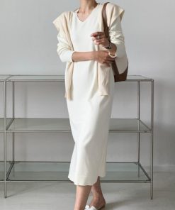 ニットワンピース | ワンピース 秋冬 ロングワンピース ミモレ丈 無地 ゆったり 体型カバー 柔らか 大人 長袖 20代30代 セーター Vネック アウター ニット 50代