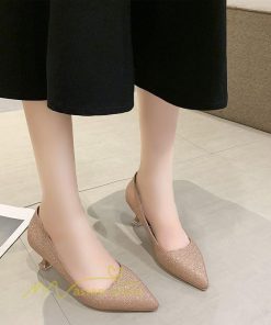 パンプス | レディース 疲れにくい ミドルヒール ポインテッドトゥ カジュアル アウトドア 痛くない 美脚 キラキラ 結婚式 人気 靴 春 宴会 シューズ パーティー