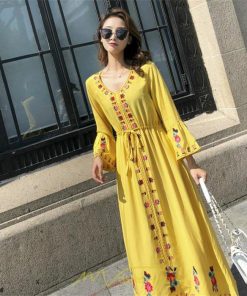 マキシ | ロングワンピース ロング丈 刺繍 ワンピ 民族風 エスニック風 長袖 ゆったり 体型カバー シンプル ナチュラル 花柄 旅行 着痩せ 綿麻 お出かけ　 リゾート