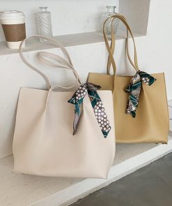 ショルダーバッグ | 大容量 通勤 スカーフ ハンドバッグ 合皮 おしゃれ かわいい 大きめ 通学 レディース