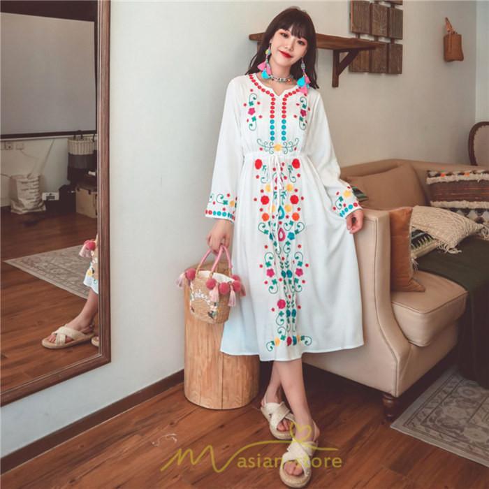 マキシ | ワンピース コットン 長袖ワンピース カジュアル ゆったり ナチュラル シンプル 可愛い 夏 秋 エスニック Vネック 鎖骨 レトロ 黄色 刺繍 白 青 三色展開