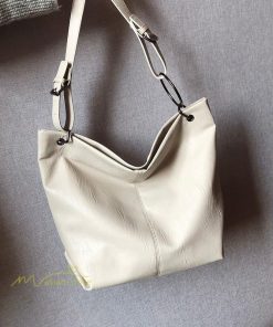 女性用バッグ | ショルダーバッグ レディース 斜め掛け A4 大きめ 肩掛け トートバッグ レザー ファッション シンプル カジュアル お出かけ 手提げ 肩掛け 大容量 軽量 大人