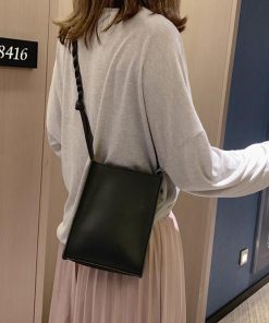 ショルダーバッグ | スクエア型 小さめ