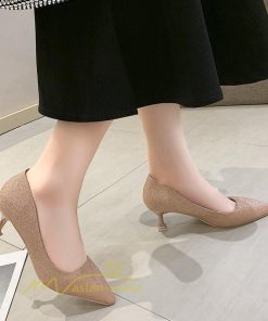 パンプス | レディース 疲れにくい ミドルヒール ポインテッドトゥ カジュアル アウトドア 痛くない 美脚 キラキラ 結婚式 人気 靴 春 宴会 シューズ パーティー