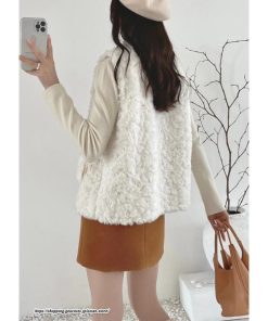 ベスト | ファーレディース 秋冬 ショート丈 アウター ジレ 羽織り 前開き ボタン カーディガン ノーカラー 袖なし 送料無料 コーデ フェイクファー