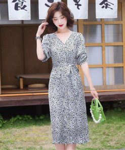 ミディアム | ワンピース レディース 着痩せ 花柄 Vネック 半袖 膝丈 サマーワンピース きれいめ エレガント 30代 40代 50代 大人 春 薄手 ひざ丈 お出かけ 上品 夏 デート
