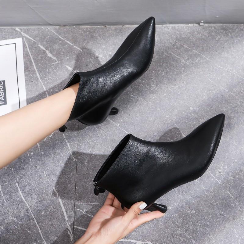 ショートブーツ | ブーツ ブーティー レザーブーティー ピンヒール ポインテッドトゥ シューズ 靴 スリップオン レディース 紐なし 黒ブーツ 大人 ミドルヒール 黒ブーティー 無地