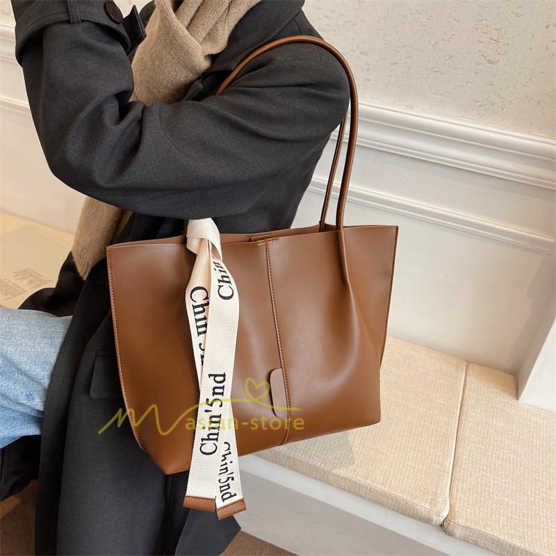 女性用バッグ | トートバッグ レディース A4 大容量 手提げ 鞄 おしゃれ PUレザー 通勤通学 無地 シンプル オフィス 上品 20代30代40代 お出かけ ビジネスバッグ ポーチ付き