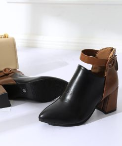 ショートブーツ | 大きいサイズレディース チャンキーヒール ポインテッドトゥ 太ヒール 合皮ブーツ バックファスナー ブーツ 黒ブーツ バイカラー ミドルヒール