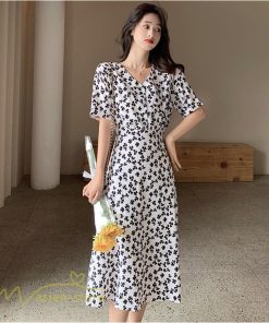 ミディアム | ワンピース レディース 着痩せ 花柄 半袖 大きいサイズ 上品 Aラインワンピース ゆったり Vネック ハイウエスト ミディアム丈 お出かけ 通勤 ひざ丈 通学