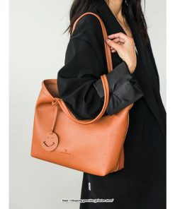 女性用バッグ | ショルダーバッグ 肩掛け 韓国風 レディース バッグ シンプル カジュアル 軽量 韓国バッグ プレゼント ギフト 軽い 通勤 30代 50代 20代 10代 通学 40代