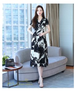 ミディアム | Aラインスカート レディース 着痩せ 黒 白 Vネック 半袖 ワンピース エレガント フェミニン 気質 30代 ママ きれいめ 40代 大きいサイズ サマーワンピース 夏