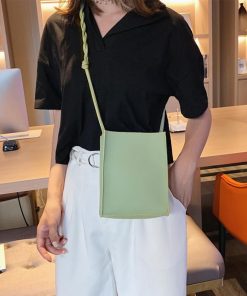 ショルダーバッグ | スクエア型 小さめ