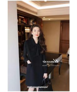 ミディアム | ワンピース ロング ロングワンピース スリム 細身 Vネック スリーブレス 無地 ロング丈 秋冬 レイヤード ノースリーブ