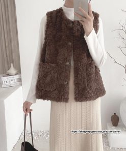 ベスト | ファーレディース 秋冬 ショート丈 アウター ジレ 羽織り 前開き ボタン カーディガン 袖なし コーデ 送料無料 フェイクファー ノーカラー