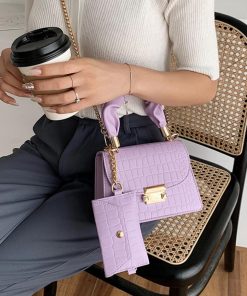 ショルダーバッグ | クロコ型押し ポーチ付き