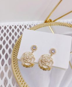 その他アクセサリー | ツバキ ピアス 韓国 アクセサリー 女性