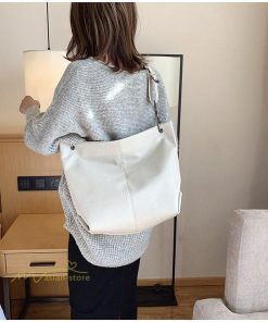 女性用バッグ | ショルダーバッグ レディース 斜め掛け A4 大きめ 肩掛け トートバッグ レザー ファッション シンプル カジュアル お出かけ 手提げ 肩掛け 大容量 軽量 大人