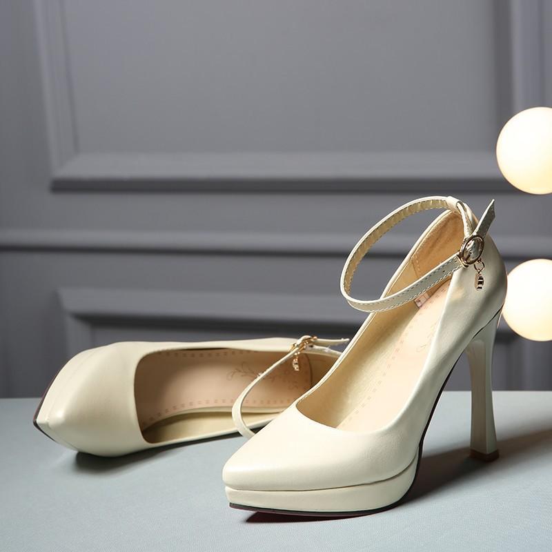 パンプス | ハイヒール シューズ ポインテッドトゥ ヒール 大きいサイズ レディース 走れる 細ヒール アンクルストラップ 宴会 歩きやすい ストラップ