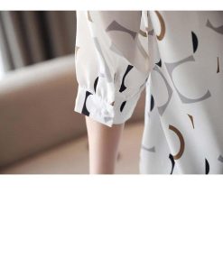 シャツ・ブラウス | ブラウス レディース シフォン 半袖 花柄 サマートップス 韓国風 ゆったり ガーリー 気質 シンプル 涼しい 着痩せ お出かけ ラウンドネック エレガント 淑女