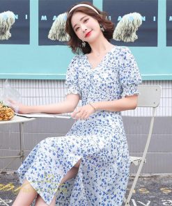 ミディアム | ワンピース サマーワンピース レディース 着痩せ Vネック スカイブルー 花柄 裾口スリット 膝丈 きれいめ おしゃれ 上品 半袖 お出かけ フレア 大人 薄手