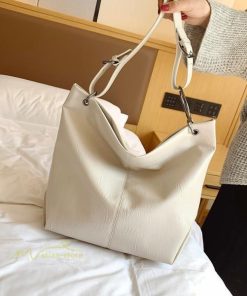 女性用バッグ | ショルダーバッグ レディース 斜め掛け A4 大きめ 肩掛け トートバッグ レザー ファッション シンプル カジュアル お出かけ 手提げ 肩掛け 大容量 軽量 大人