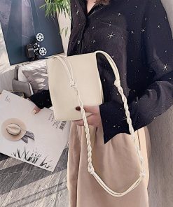 ショルダーバッグ | スクエア型 小さめ