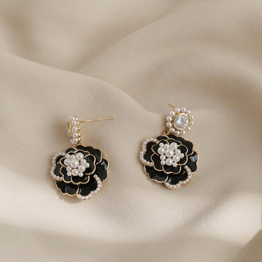 その他アクセサリー | ツバキ ピアス 韓国 アクセサリー 女性